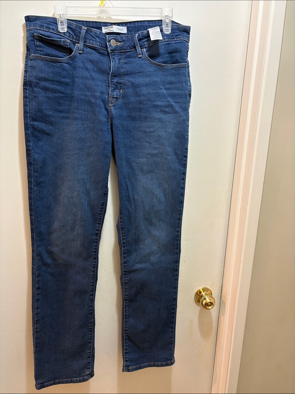 Signature by Levi Strauss Dark Blue Straight Leg Women’s Jeans